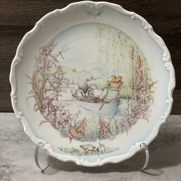 Vintage Royal Doulton 1984 Wind in the Willows Ratty Mole Go Boating 8" Plate - Picture 1 of 9
